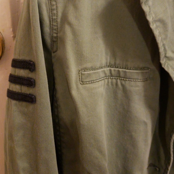 Jacket - Picture 5 of 5